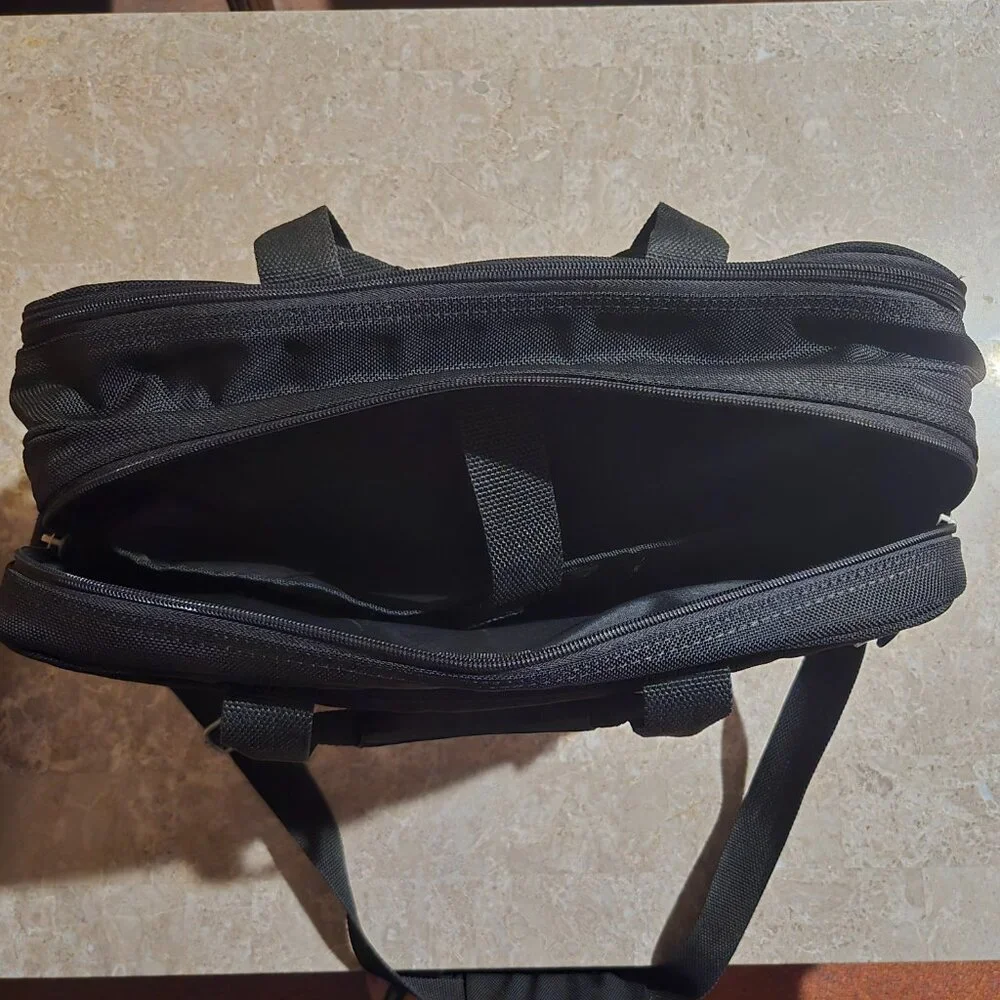 Jourdan Black Briefcase Messenger Laptop Case Bag